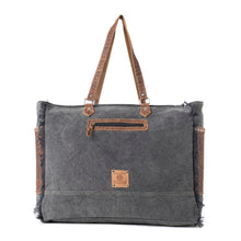 Load image into Gallery viewer, Saddle Belle Weekender Bag in Wild Clay
