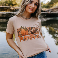 Load image into Gallery viewer, Howdy Pumpkin Western Graphic Tee
