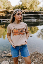 Load image into Gallery viewer, Howdy Pumpkin Western Graphic Tee
